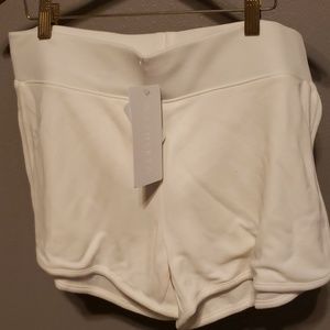 Athleta serenity shortie NWT